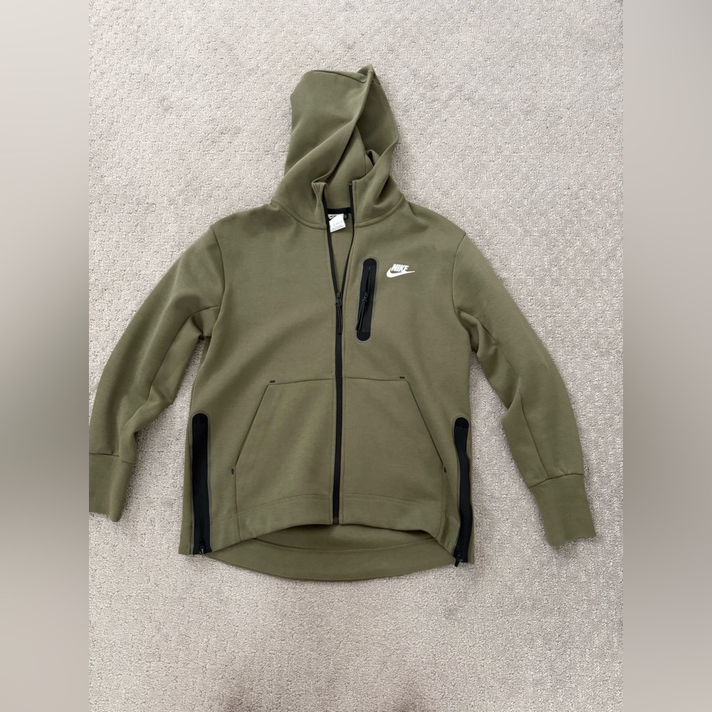 Nike Women’s Sportswear Tech Fleece Essential Full Zip Hoodie in Olive Green - Picture 2 of 13